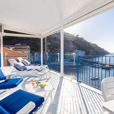 Profumo Di Mare - Sea Front Terrace Marina Grande, Península Sorrentina