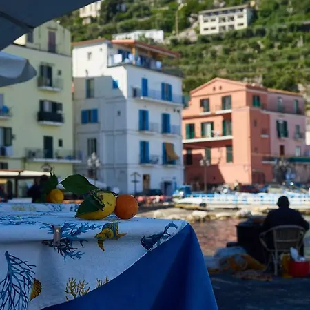 Profumo Di Mare - Sea Front Terrace Apartment Marina Grande, Sorrento ソレント