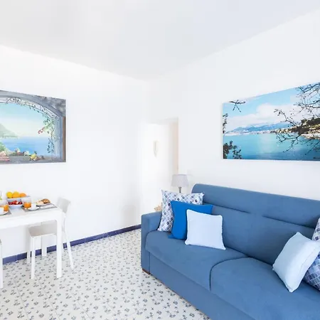 Profumo Di Mare - Sea Front Terrace Apartment Marina Grande, Sorrento