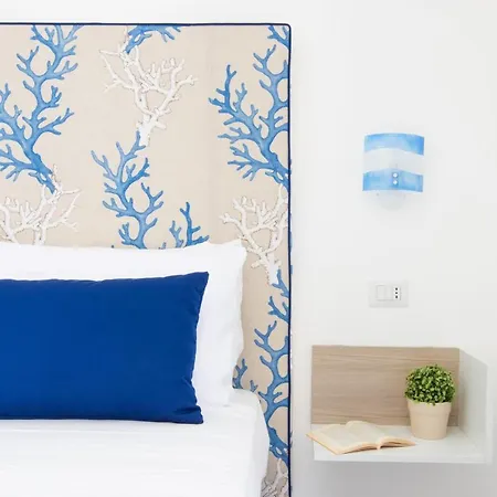 Profumo Di Mare - Sea Front Terrace Apartment Marina Grande, Sorrento * Sorrente