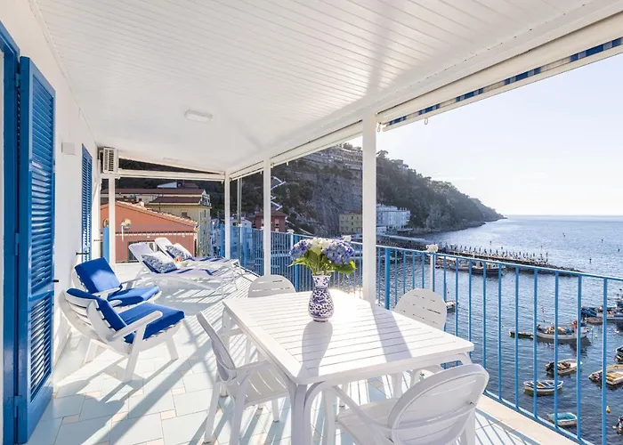 Profumo Di Mare - Sea Front Terrace Marina Grande, Апартаменти