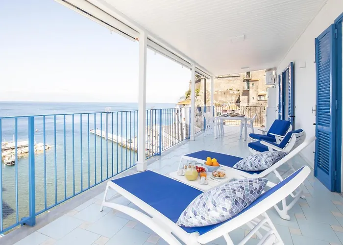 Profumo Di Mare - Sea Front Terrace Marina Grande, Sorrento