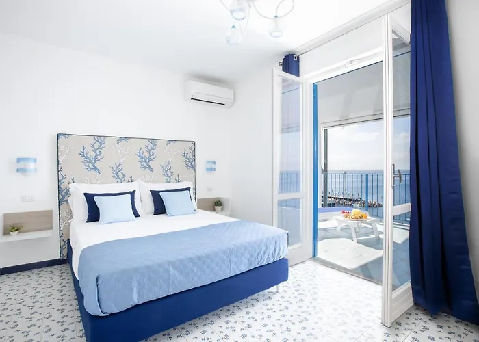 Profumo Di Mare - Sea Front Terrace Marina Grande, Apartamento *