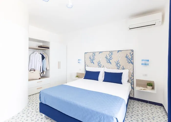 Profumo Di Mare - Sea Front Terrace Marina Grande, Apartment Sorrento