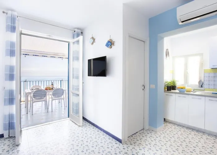 Profumo Di Mare - Sea Front Terrace Marina Grande, * Сорренто