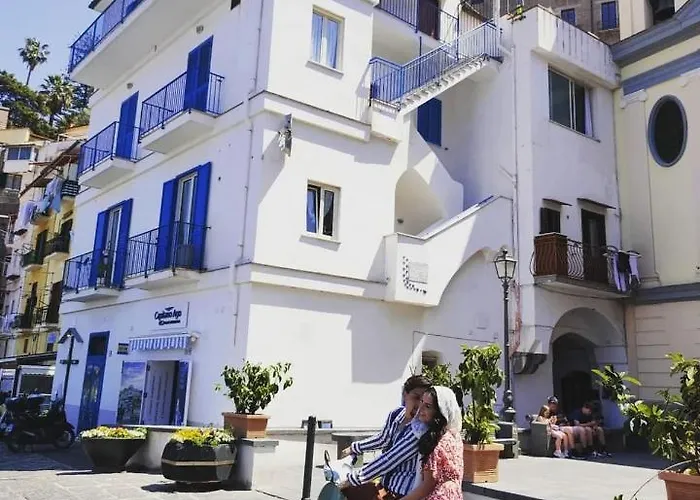 Profumo Di Mare - Sea Front Terrace Marina Grande, Апартаменти *