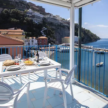 Profumo Di Mare - Sea Front Terrace Apartment Marina Grande, Sorrento Sorrento