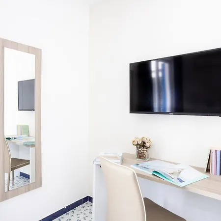 Profumo Di Mare - Sea Front Terrace Apartment Marina Grande, Sorrento Sorrento